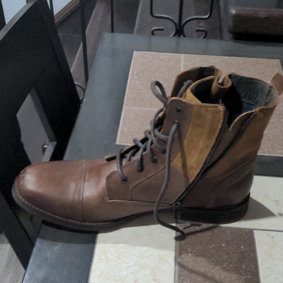 Dress winter boots - Picture 3 of 3